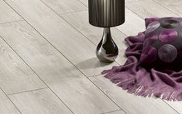 12mm Sardinia Oak AC6 Close-Up