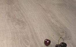8mm New York Oak AC4 Kronoswiss Close-Up-min