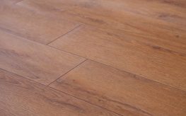 8mm Piemonte Oak AC4 Kronoswiss Close-Up-min